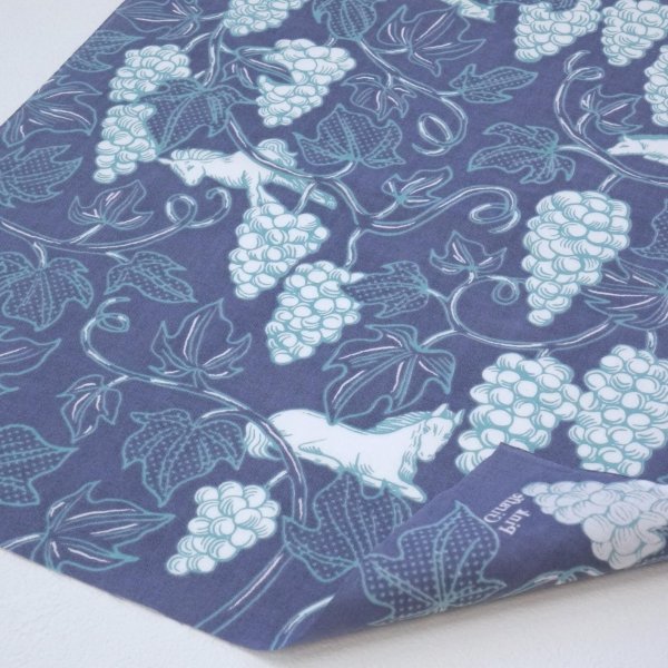 画像4: 手ぬぐい｜戯れるシリーズ　ウマとブドウ（ネイビー）　-Pink Giraffe- (4)