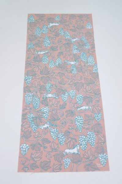 画像6: 手ぬぐい｜戯れるシリーズ　ウマとブドウ（ピンク）　-Pink Giraffe- (6)